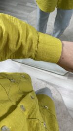 nakışlı taşlı yağ yeşili gömlek