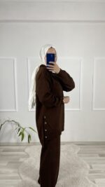 Düğme Detaylı Triko Takım-Kahverengi
